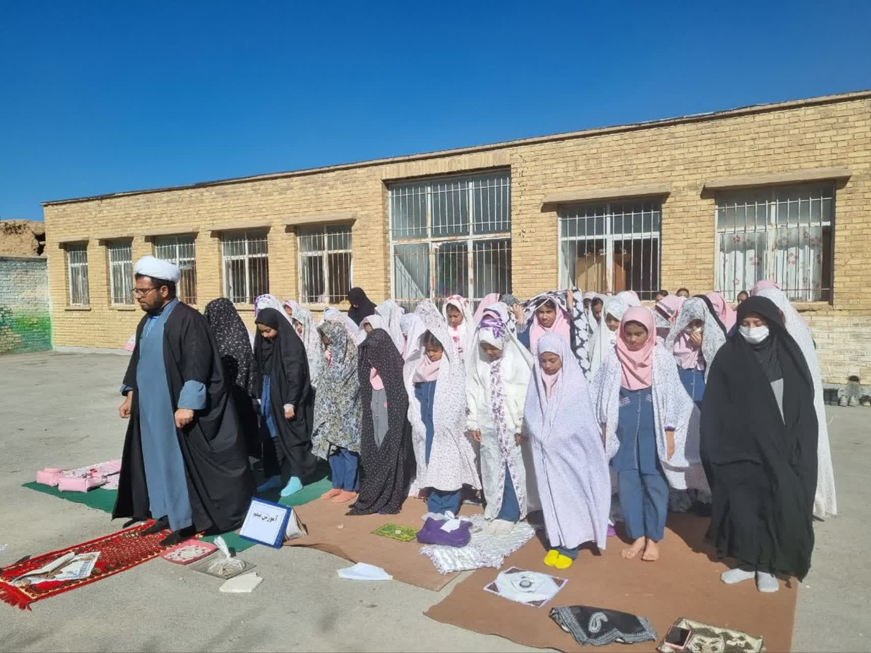 دبستان دخترانه غیردولتی بچه های ایران
